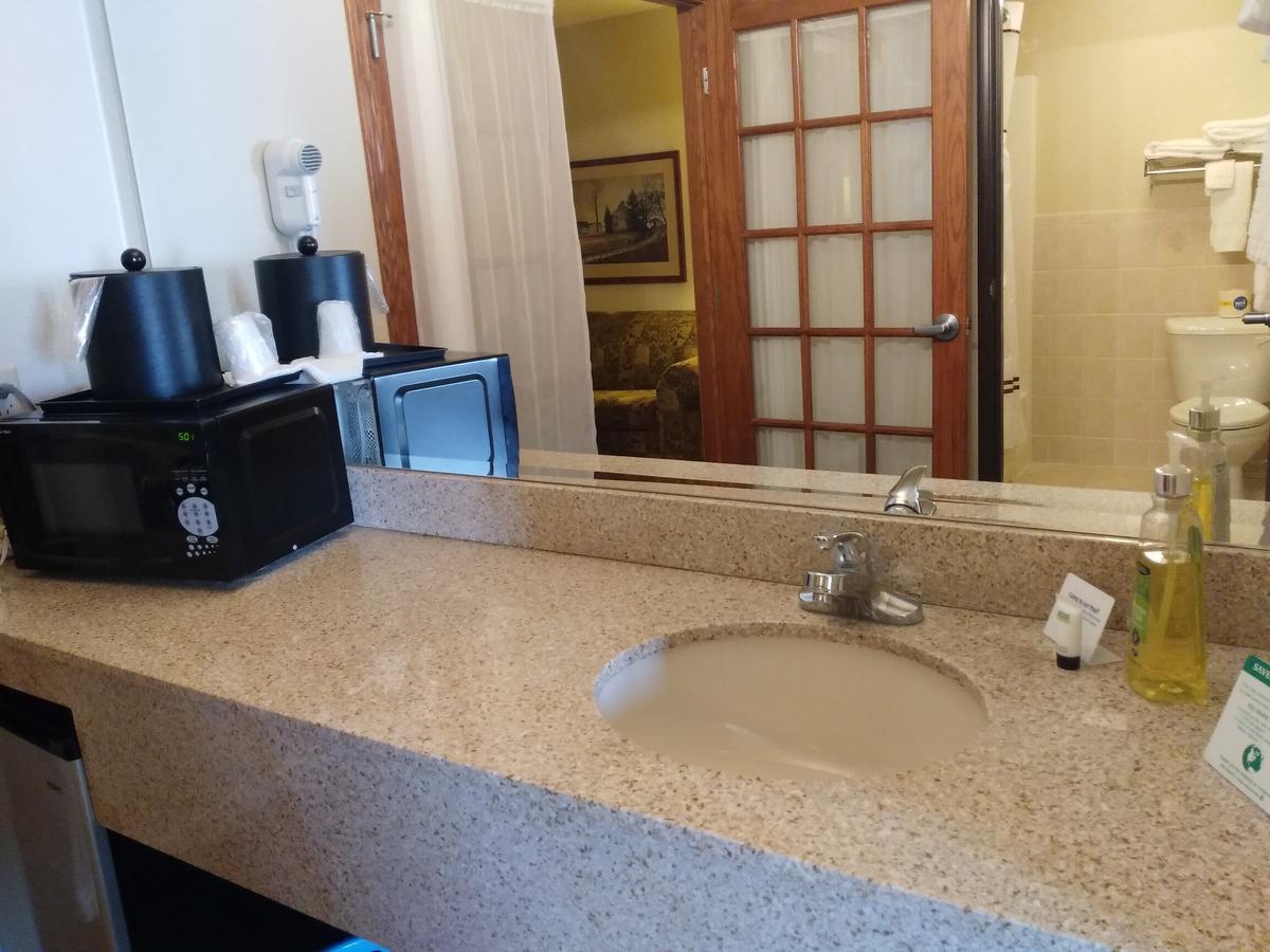 Madelia Hotel & Suites מראה חיצוני תמונה