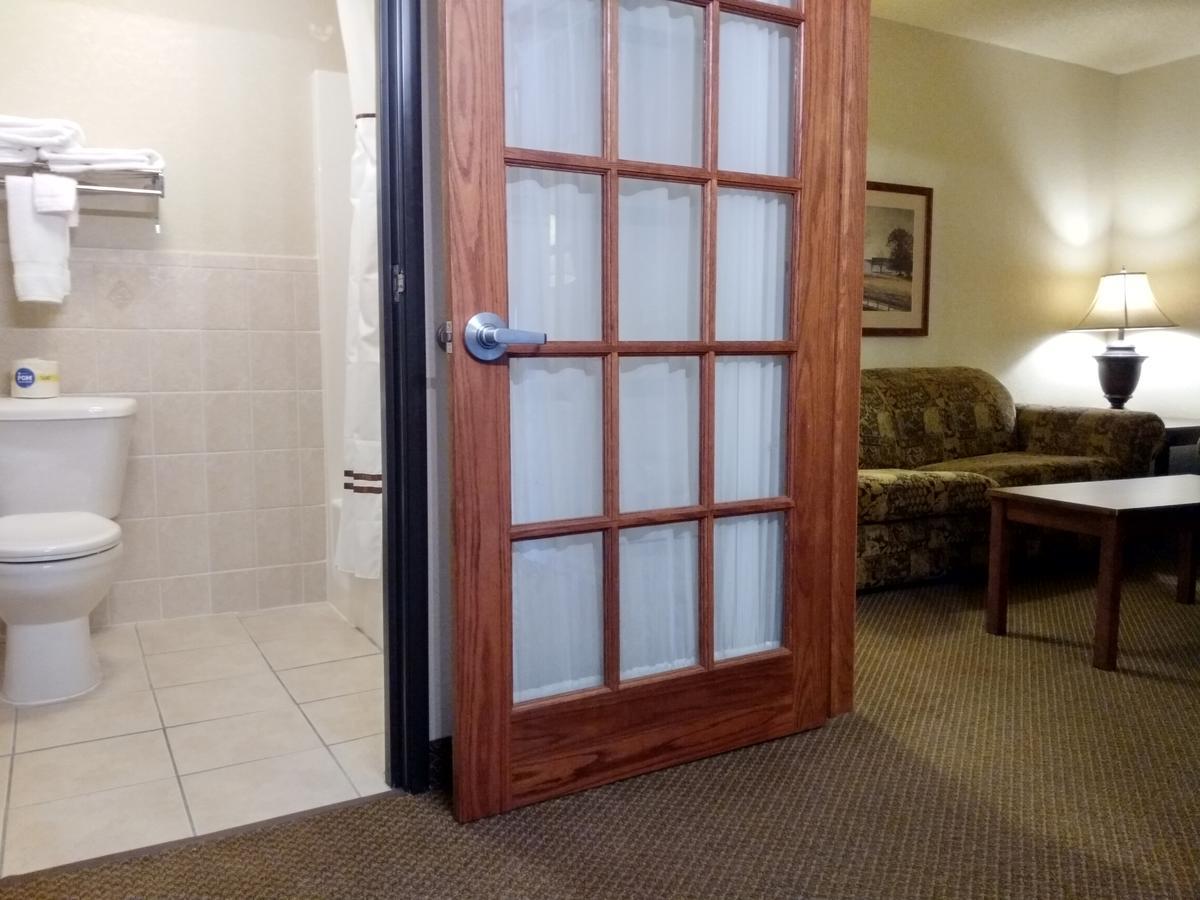 Madelia Hotel & Suites מראה חיצוני תמונה