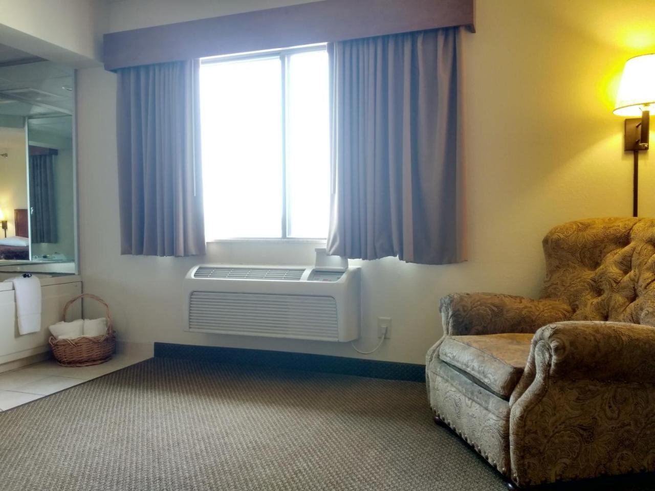 Madelia Hotel & Suites מראה חיצוני תמונה